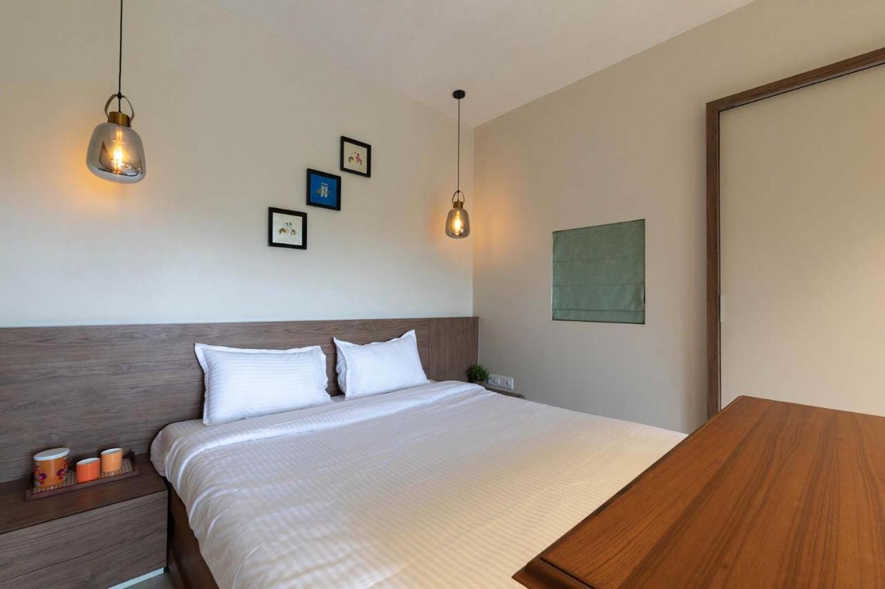 Villa Foresta By Stayvista With Modern Decor, Swimming Pool & Expansive Lawn For A Perfect Escape Lonavala Exterior foto